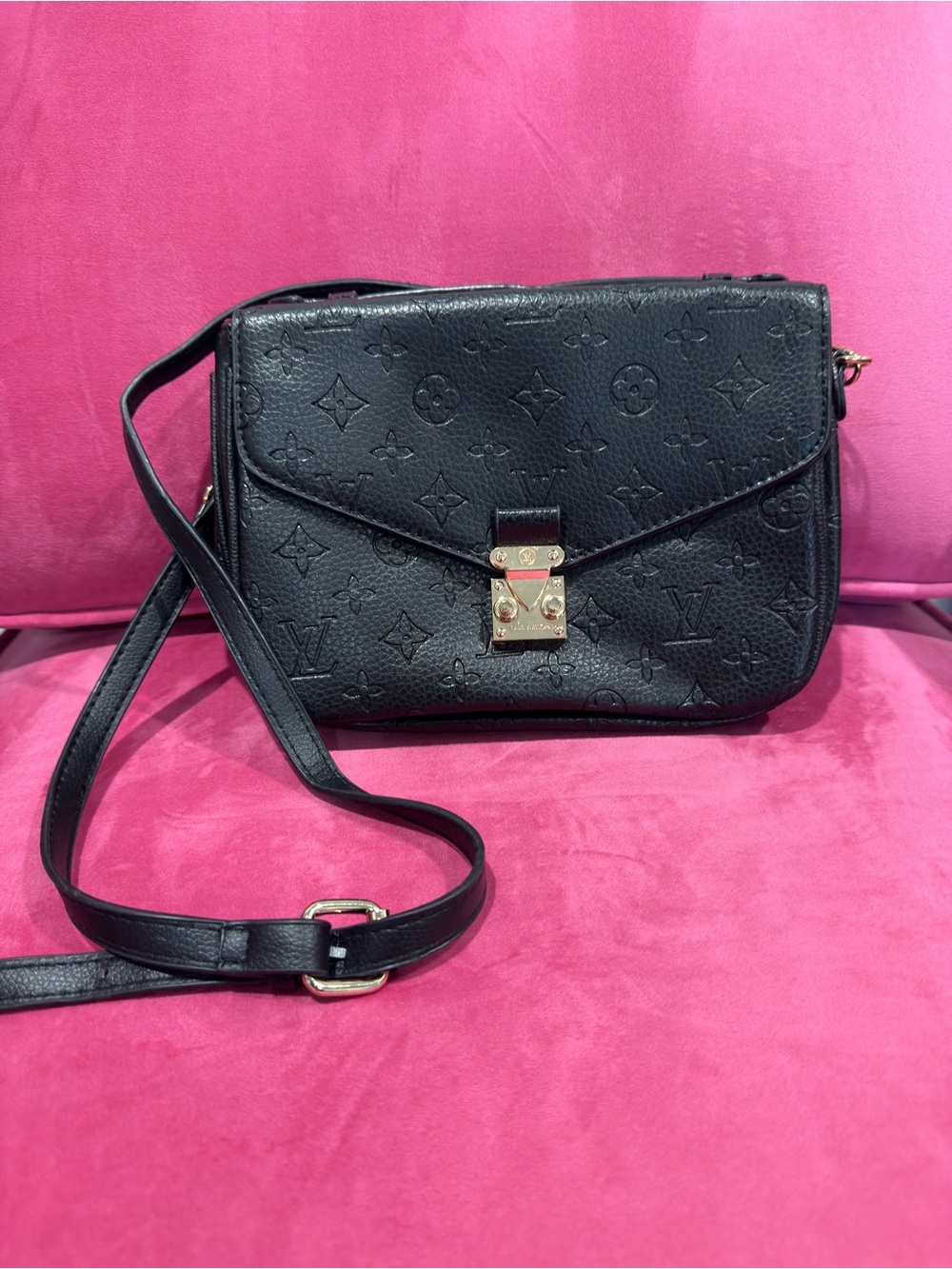 Black Leather Logo Pochet Bag